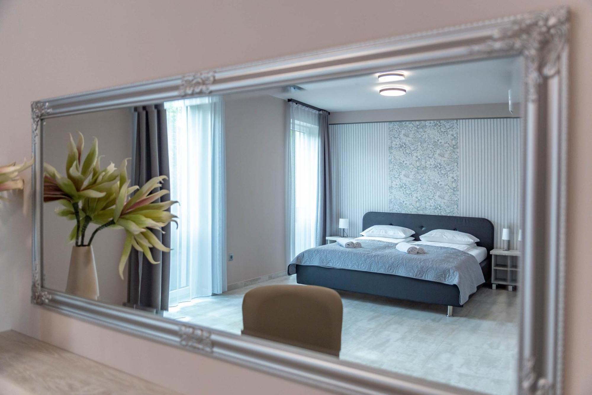 Couette-café Maya Panzio-rezidencia 3*